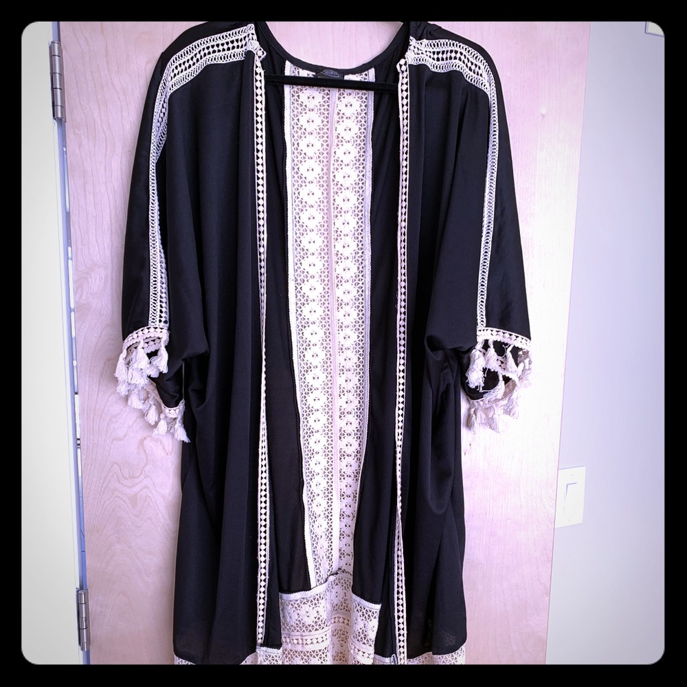 S/M Black/Crochet Kimono/Robe, Elizabeth Gillett